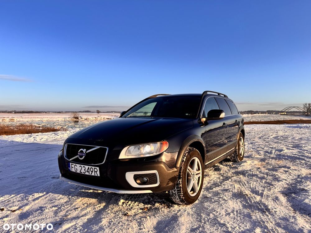 Volvo XC 70 - 1