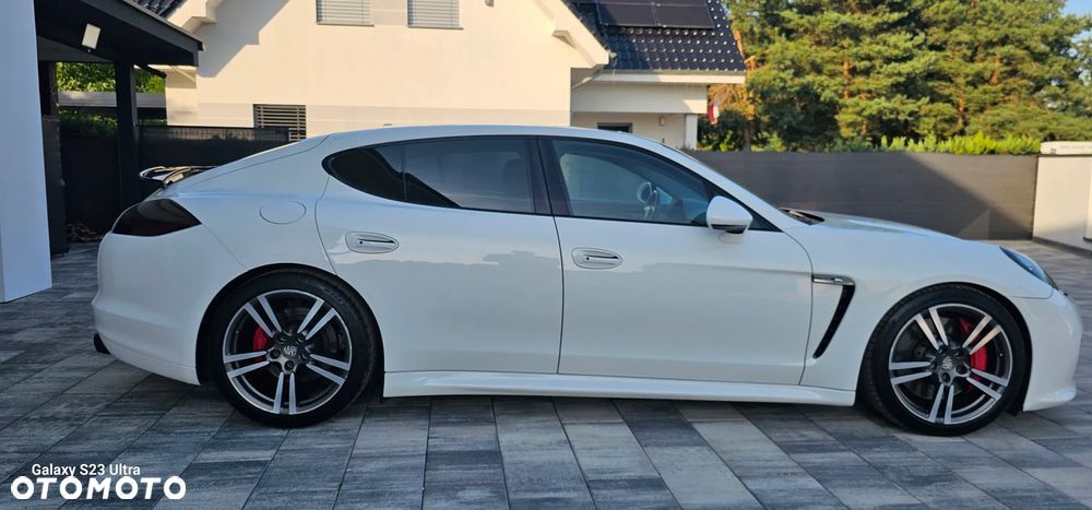 Porsche Panamera Turbo - 17