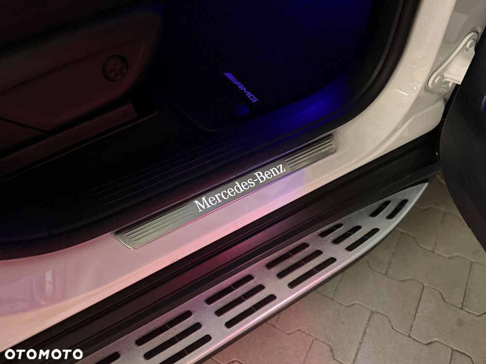 Mercedes-Benz GLE 300 d 4Matic 9G-TRONIC AMG Line - 28