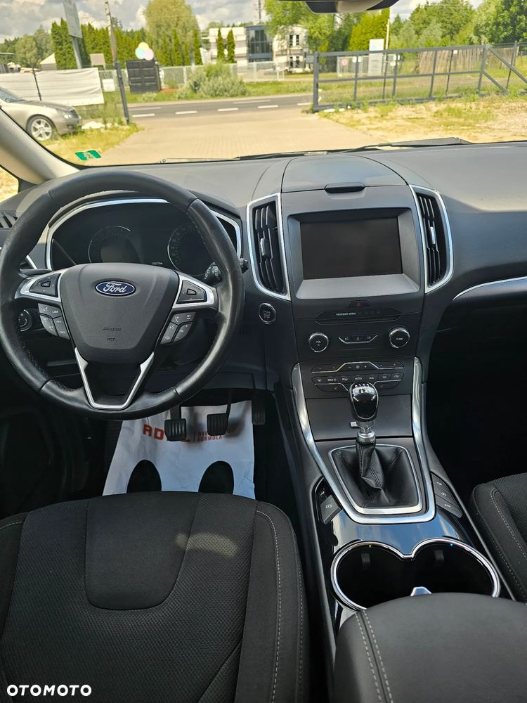 Ford S-Max - 9