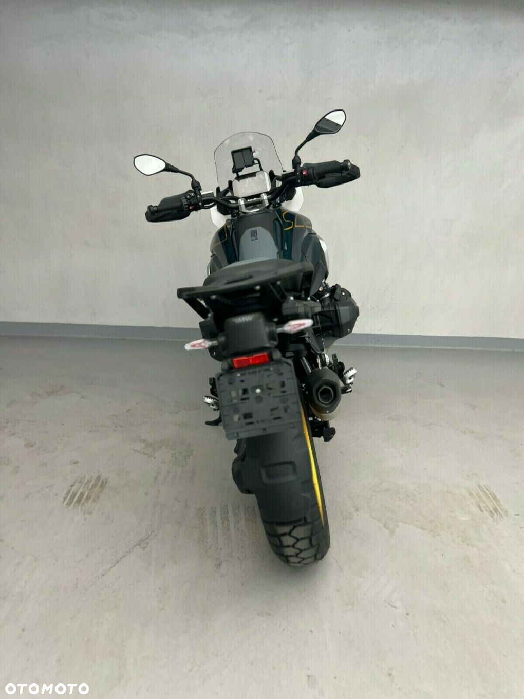 BMW R - 6