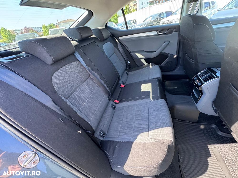 Skoda Superb 2.0 TDI 4X4 DSG Style - 13