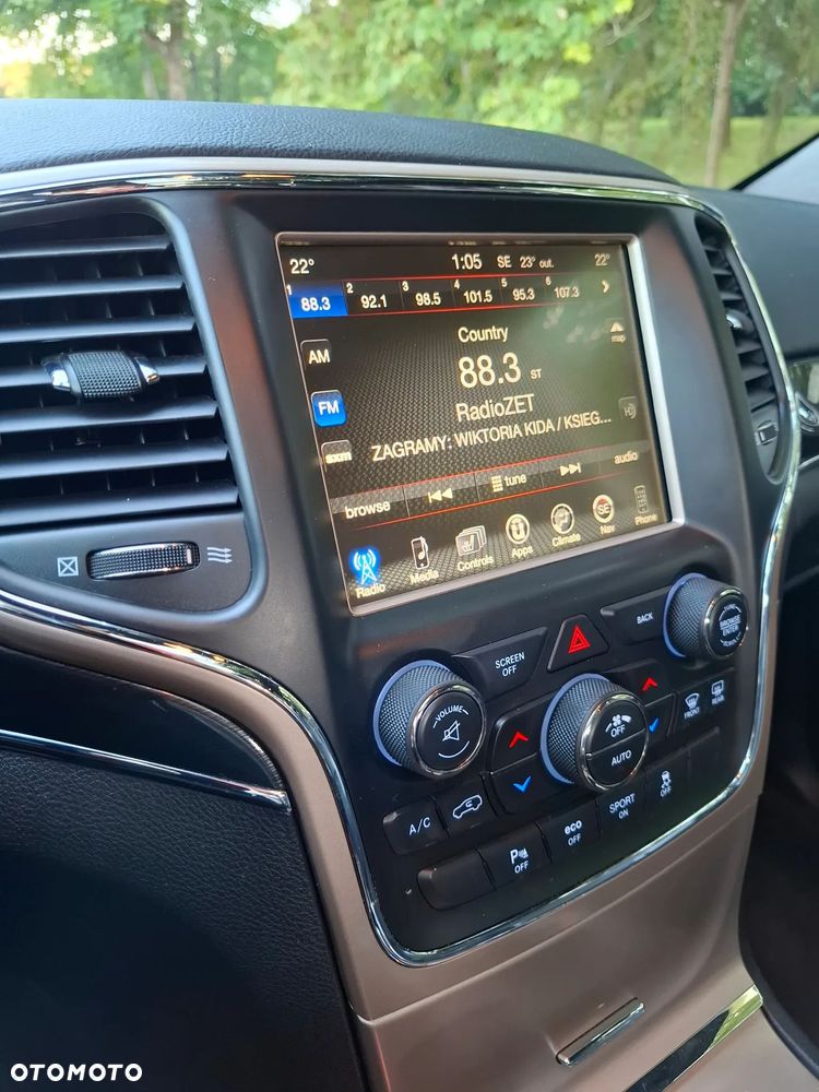 Jeep Grand Cherokee - 13