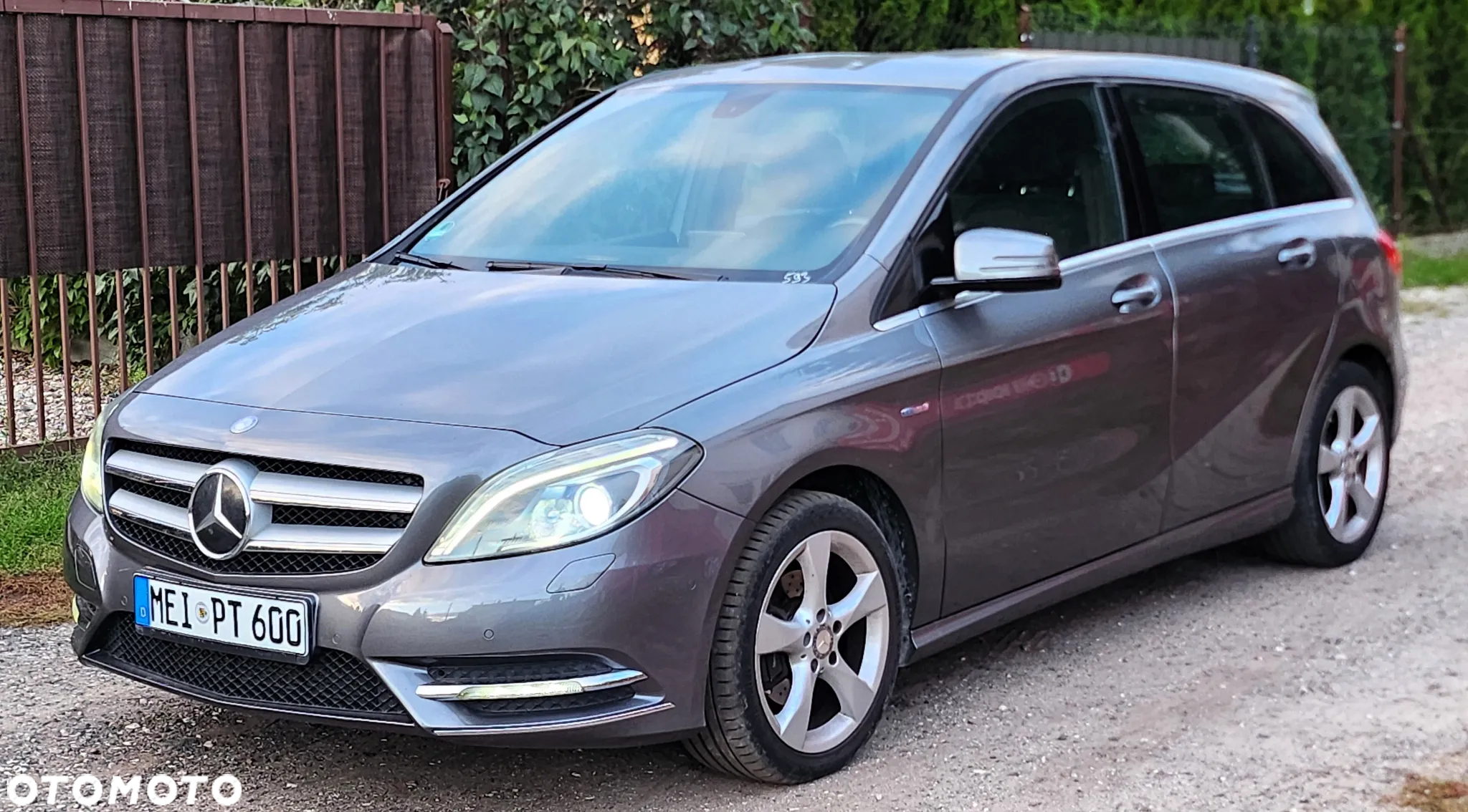 Mercedes-Benz Klasa B 180 CDI BlueEFFICIENCY EDITION 1 - 2