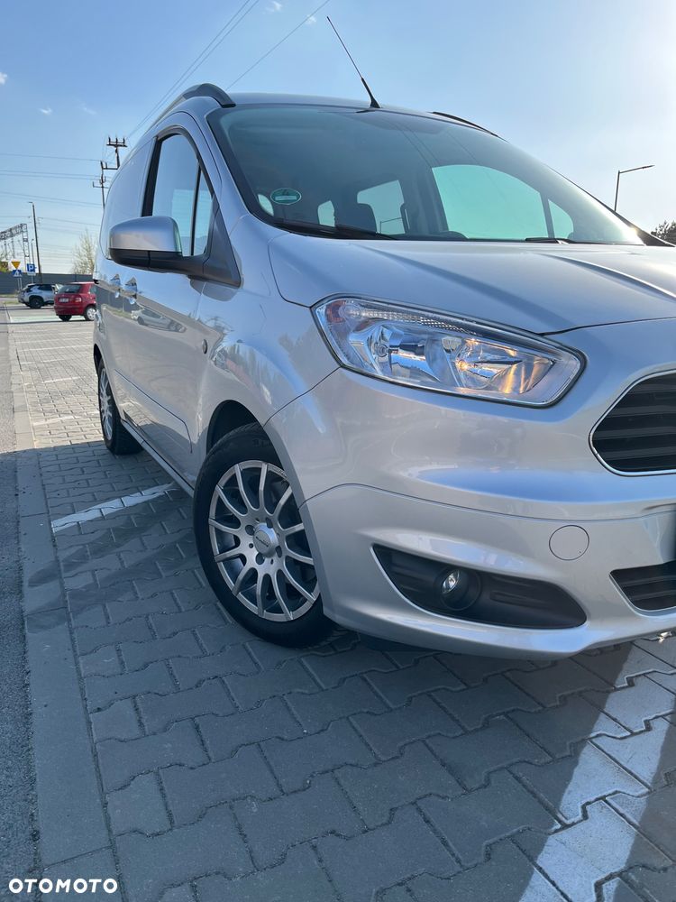 Ford Tourneo Courier 1.0 EcoBoost Titanium - 11