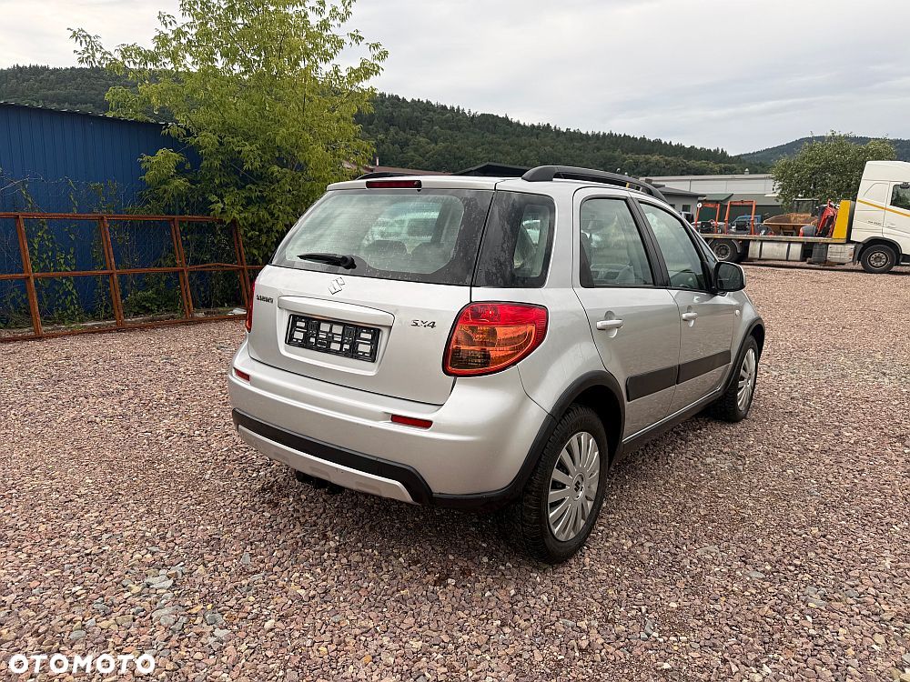 Suzuki SX4 1.6 VVT 4x4 Club - 4