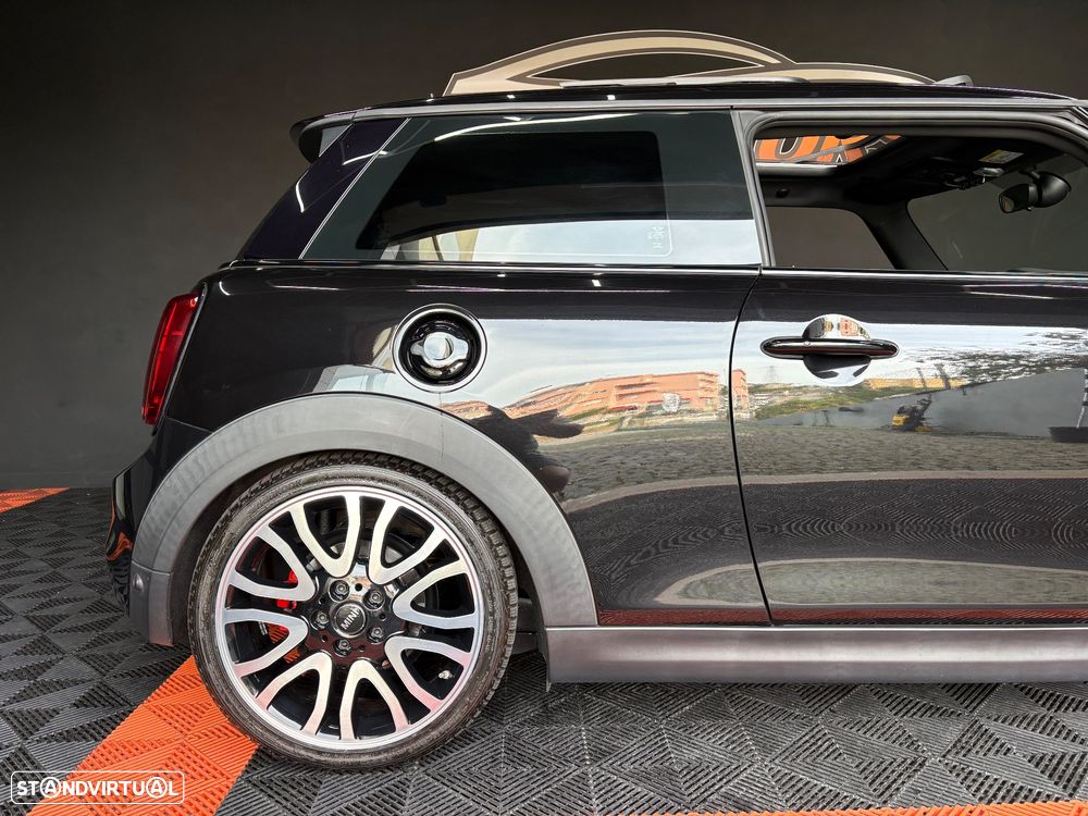 MINI 3 Portas Cooper SD Aut. - 25