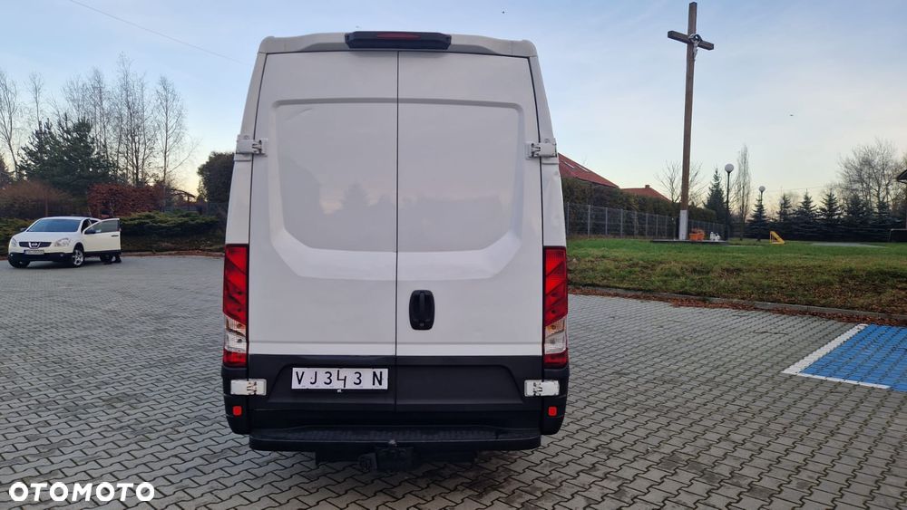 Iveco DAILY 35-130 - 6