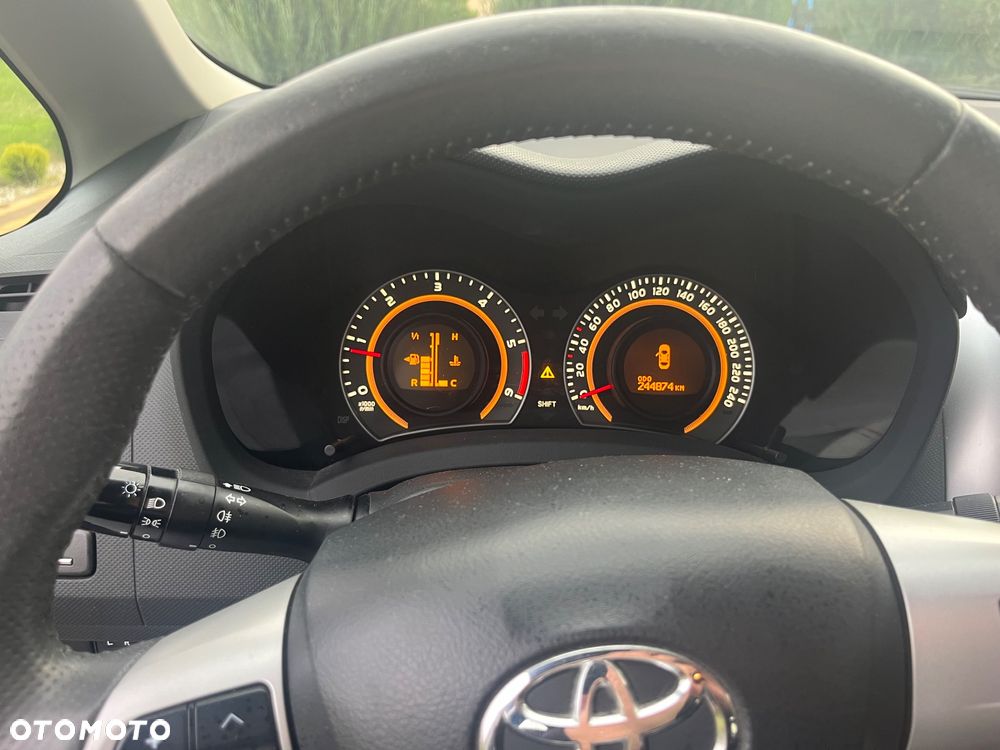 Toyota Auris 1.4 D-4D Luna - 14