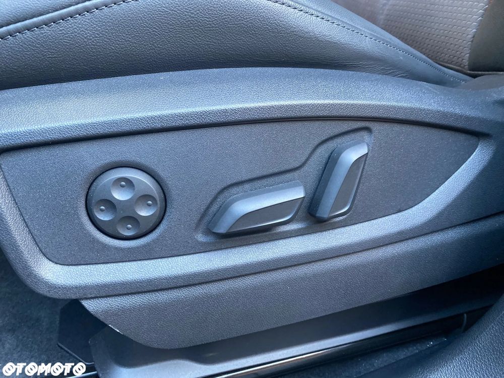 Audi Q5 Sportback - 14