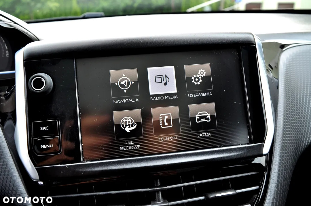 Peugeot 2008 1.2 Pure Tech GPF Allure S&S - 24