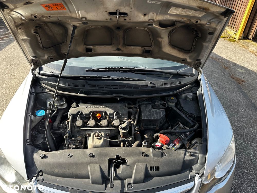 Honda Civic 1.8 Base - 7