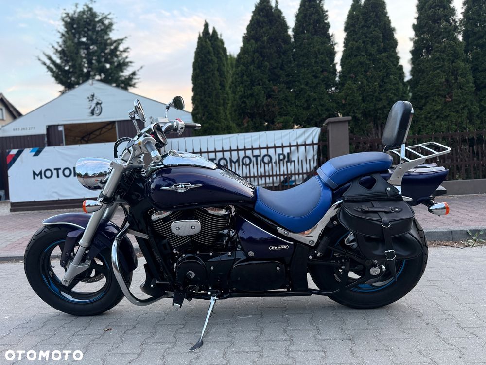 Suzuki Intruder - 18