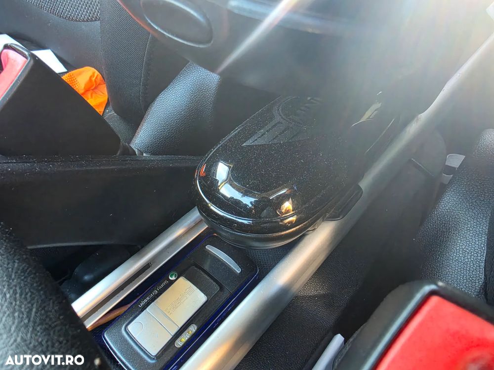 Mini Countryman Cooper D AT - 18