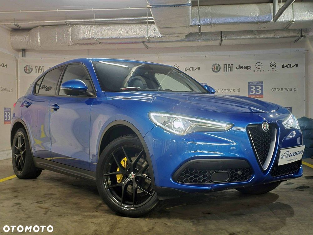 Alfa Romeo Stelvio - 2