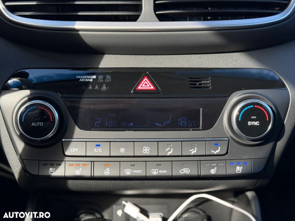 Hyundai Tucson 2.0 CRDI 4WD 8AT Luxury - 16