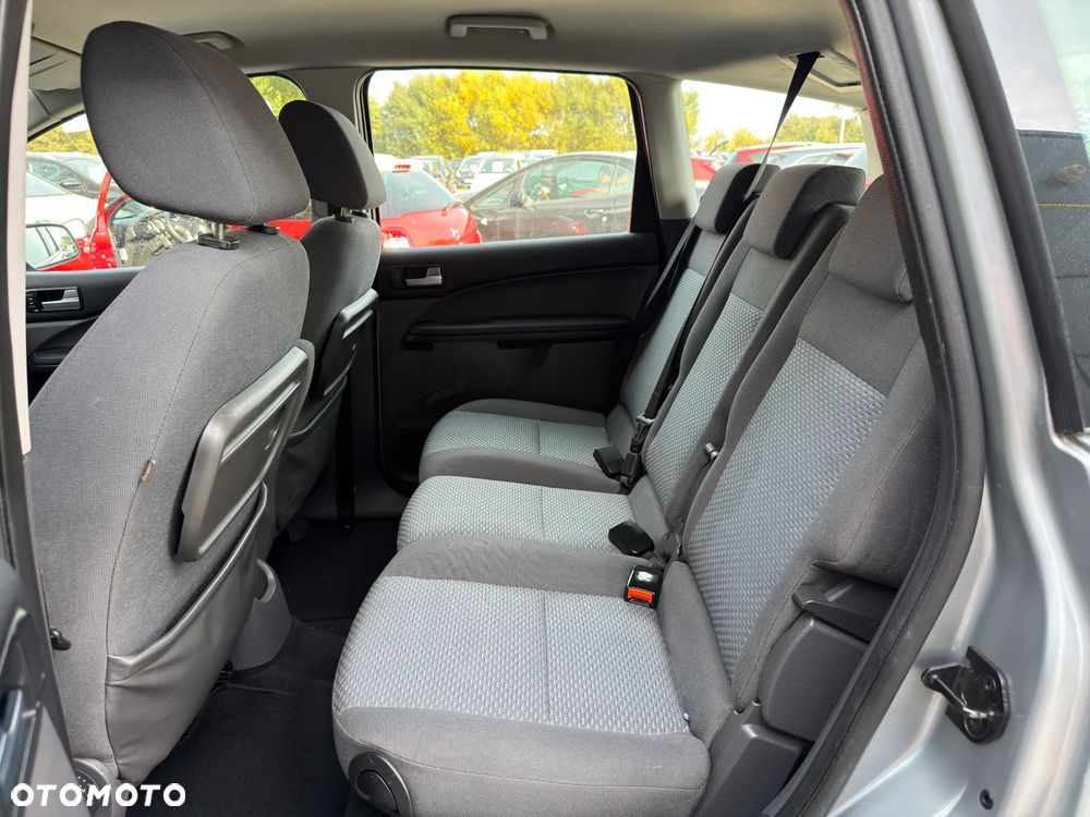 Ford C-MAX - 17