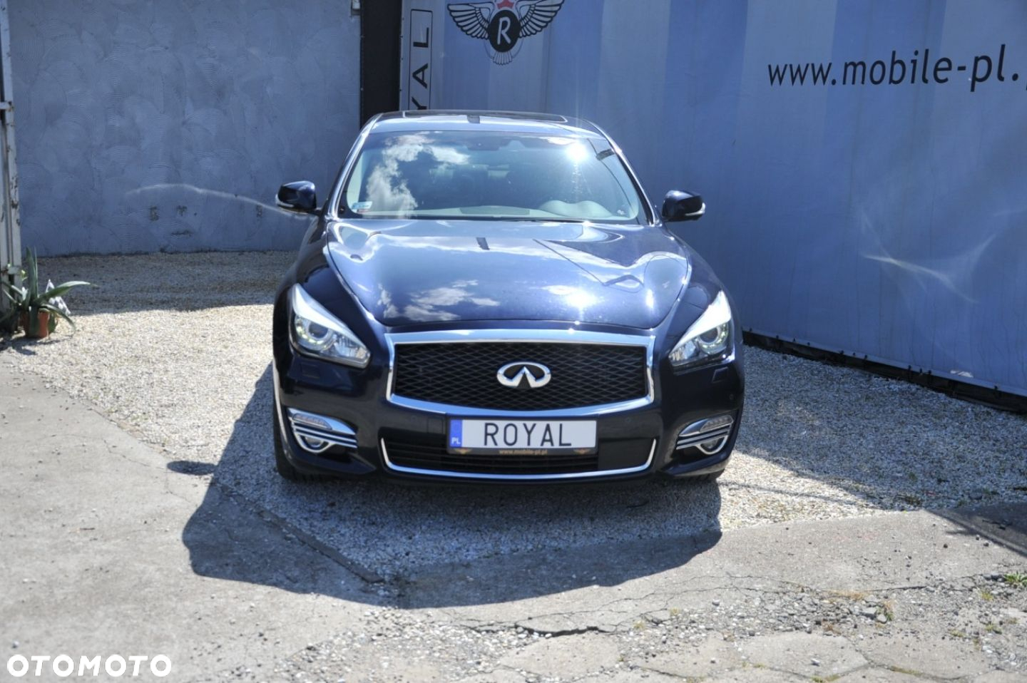 Infiniti Q70 - 4