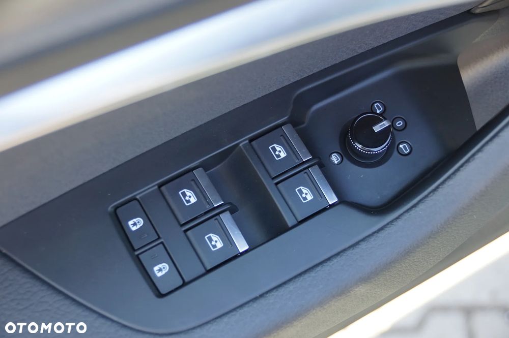Audi A6 Avant 40 TDI quattro S tronic - 26