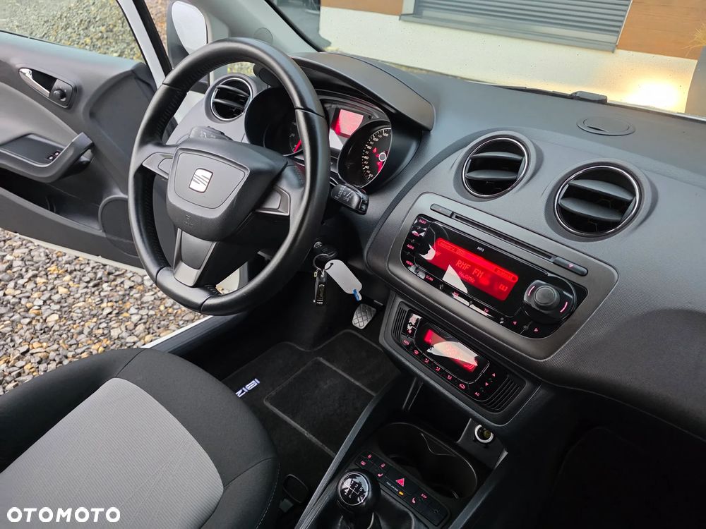 Seat Ibiza 1.4 16V Style - 29