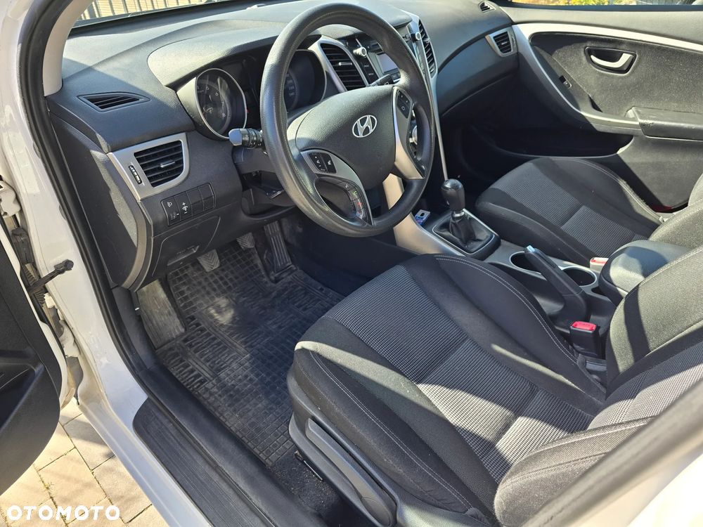 Hyundai i30 1.4 Classic + - 9