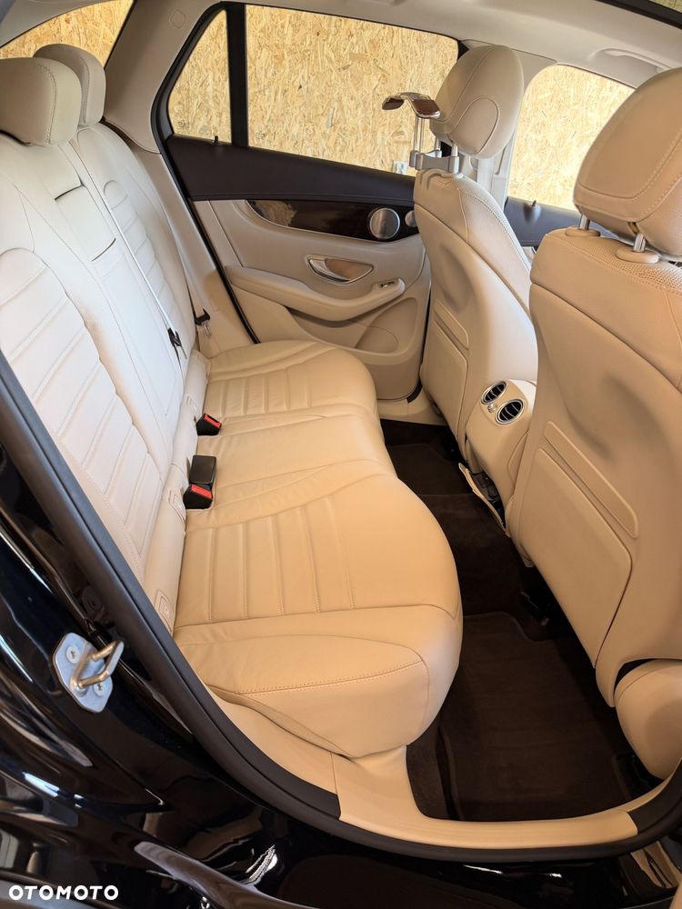 Mercedes-Benz GLC - 20