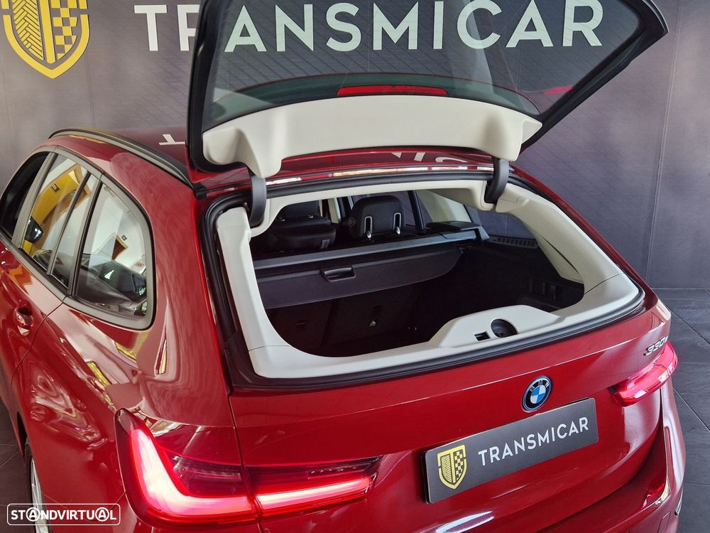 BMW 330 e Touring Auto - 7