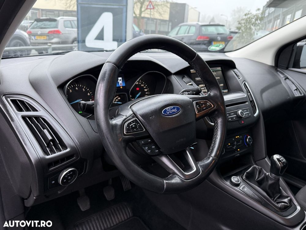 Ford Focus 1.0 EcoBoost Trend - 5