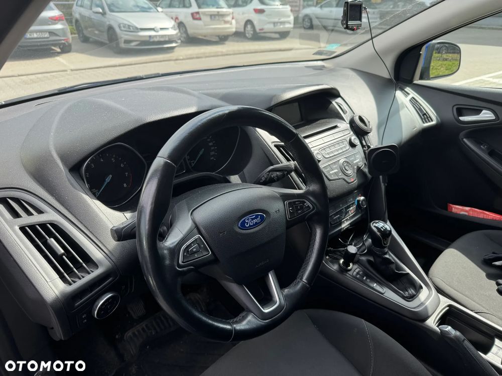 Ford Focus 1.0 EcoBoost 99g Titanium - 3