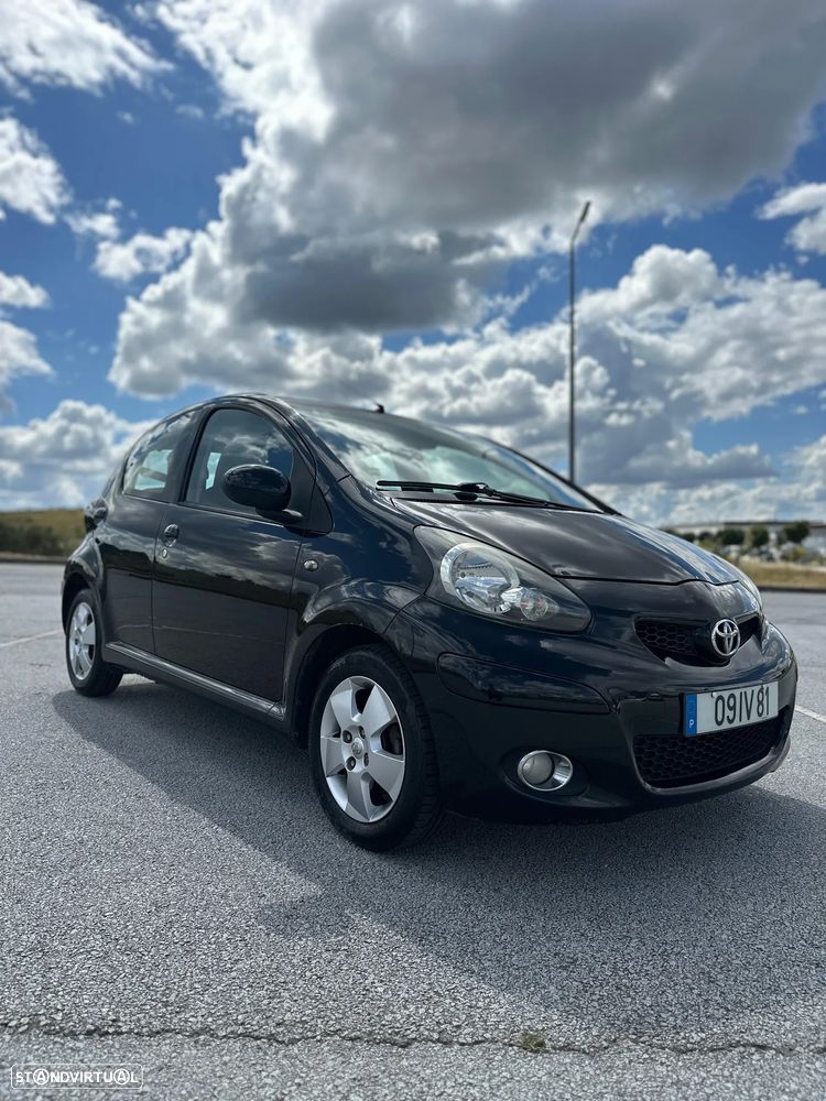 Toyota Aygo 1.0 Plus - 3