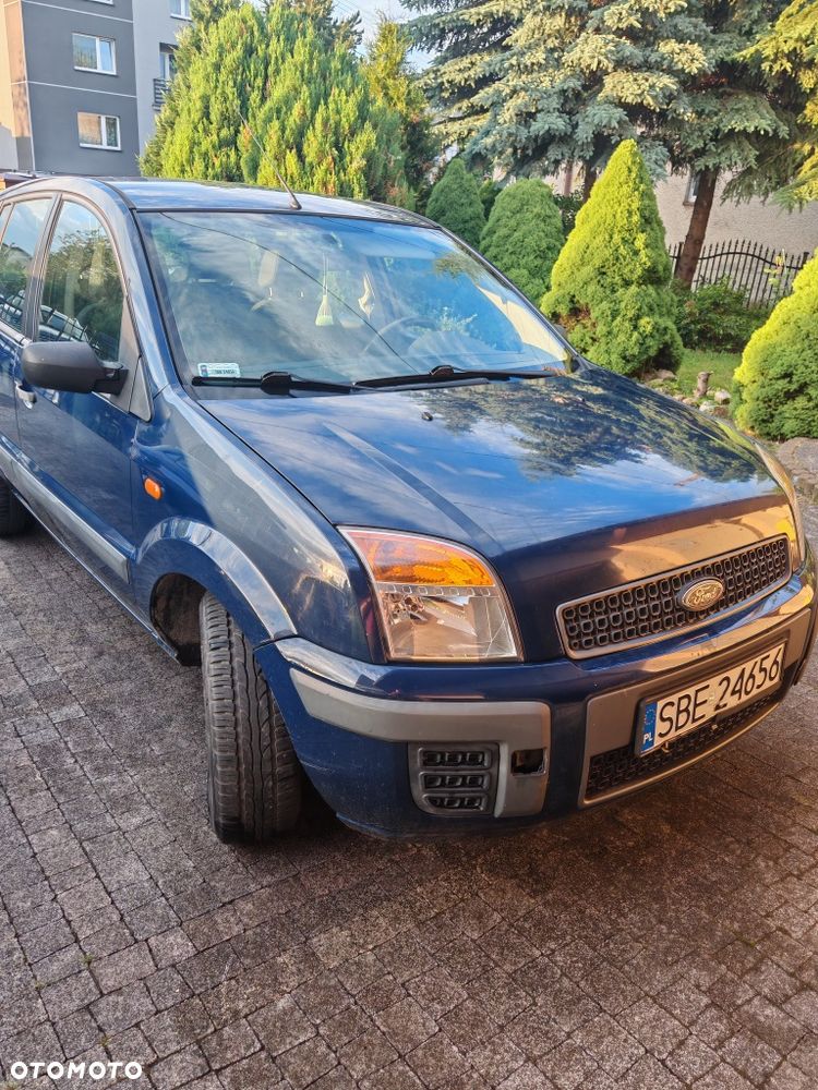 Ford Fusion - 1