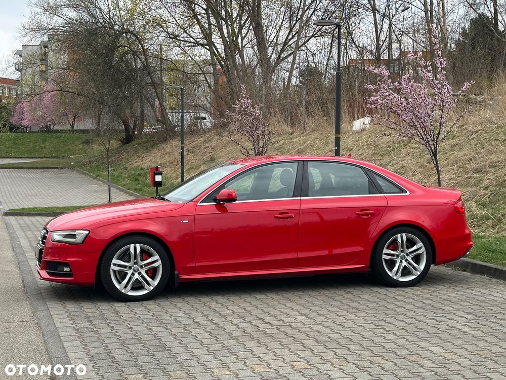 Audi A4 Limousine 1.8 TFSI S line Sportpaket - 4