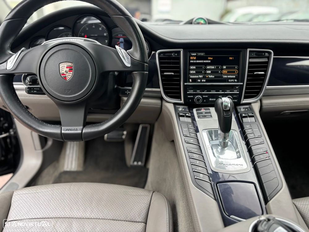 Porsche Panamera PDK Platinum Edition - 5