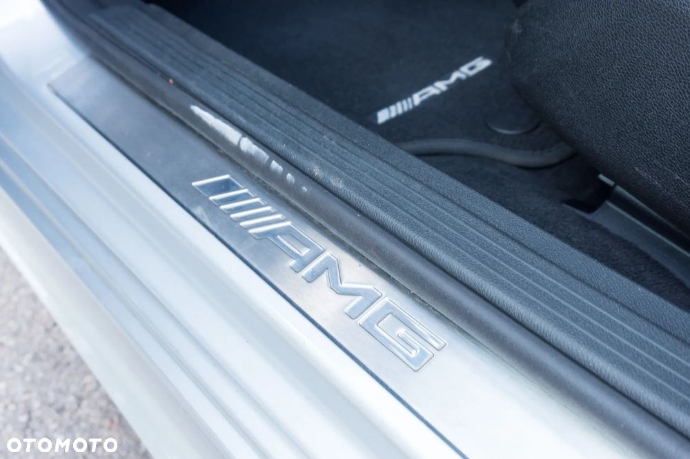 Mercedes-Benz Klasa E 63 AMG T 4Matic AMG Speedshift MCT - 26