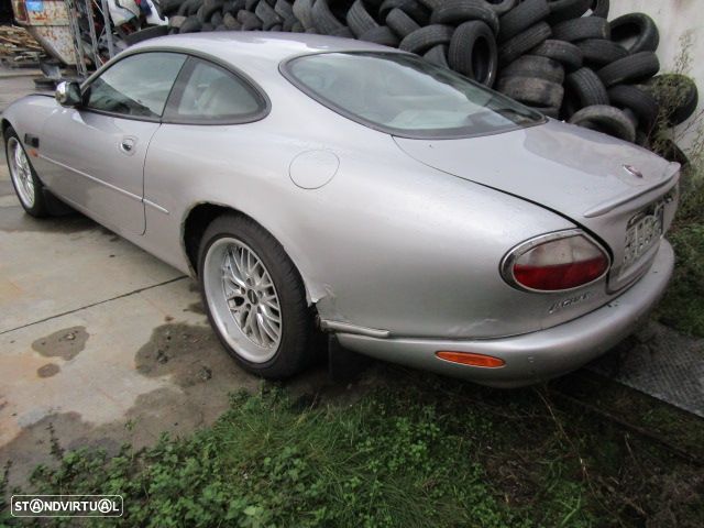 Carro 2552 JAGUAR XKR 2000 4.0 I V8 Kompressor 360CV 2P CINZA GASOLINA - 1