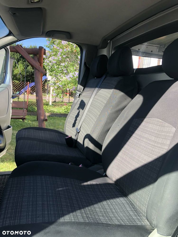 Renault Trafic - 8