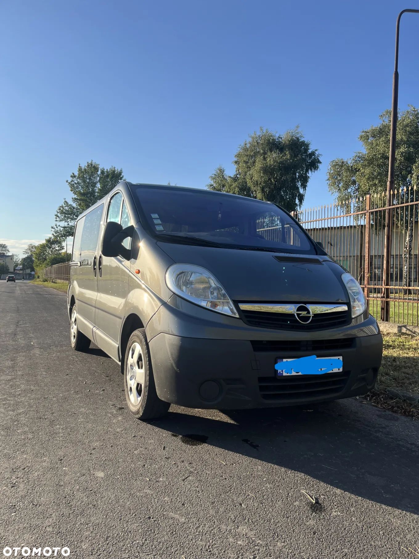Opel VIVARO - 1