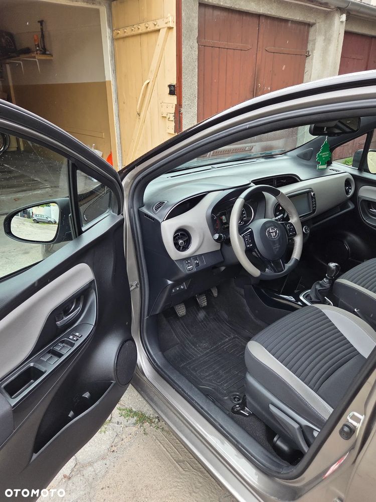 Toyota Yaris 1.5 Selection - 12