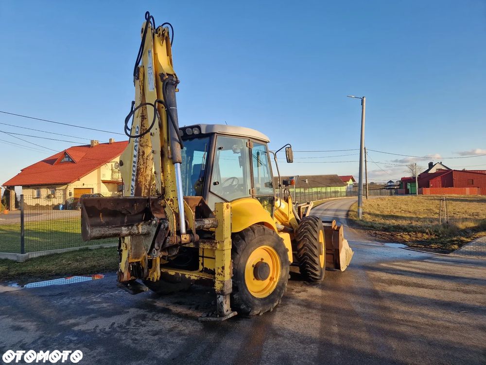 New Holland LB115 - 8