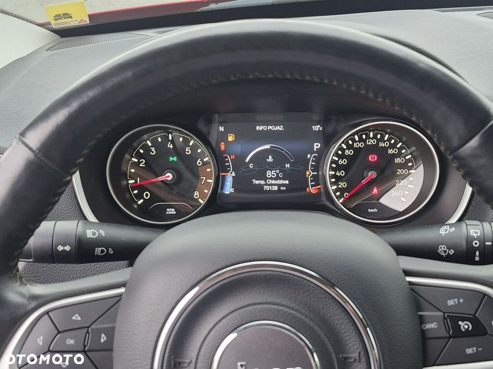 Jeep Compass - 22