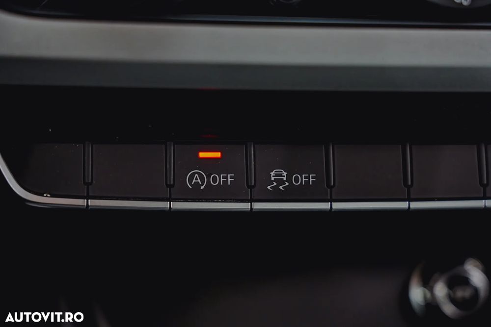 Audi A4 35 TFSI S tronic MHEV Advanced - 33