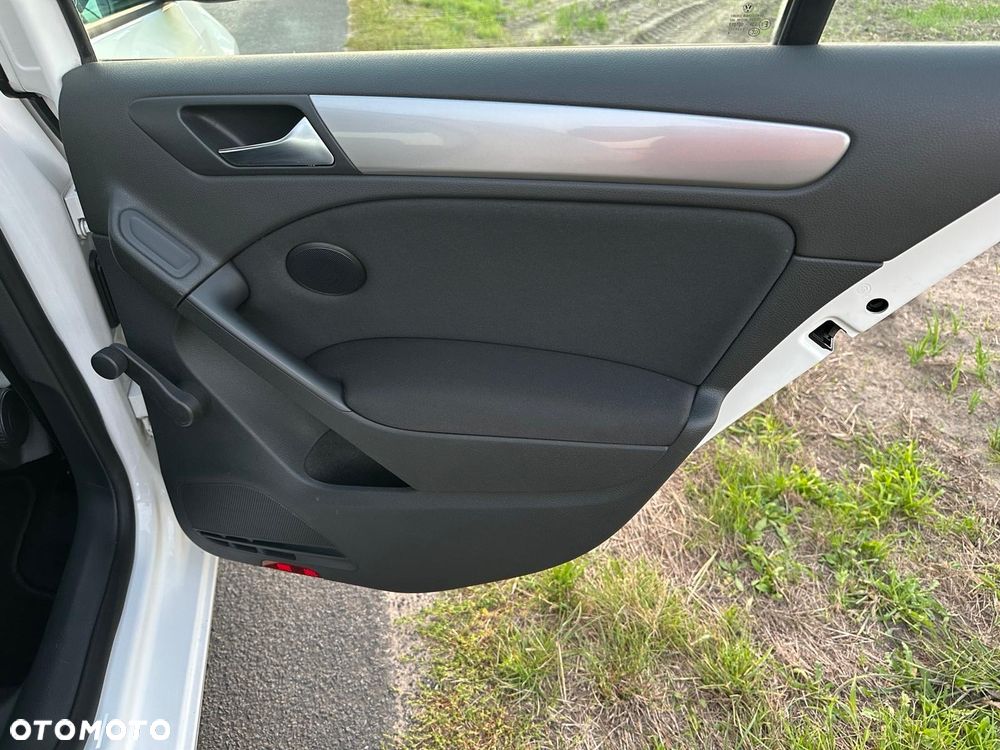 Volkswagen Golf - 12