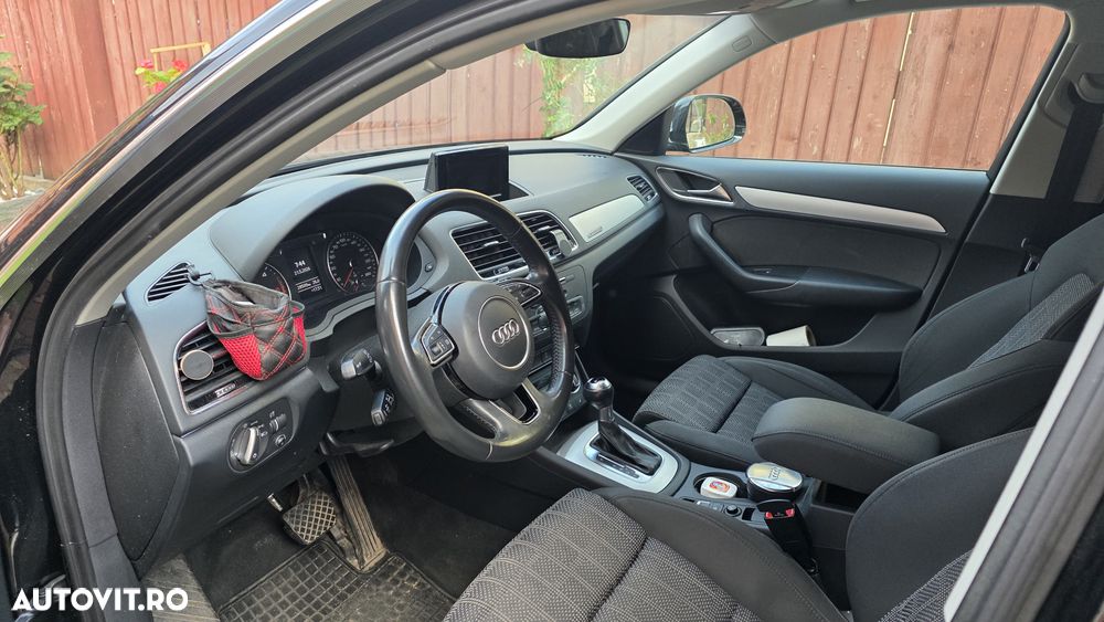 Audi Q3 2.0 TDI Quattro Stronic Sport - 9