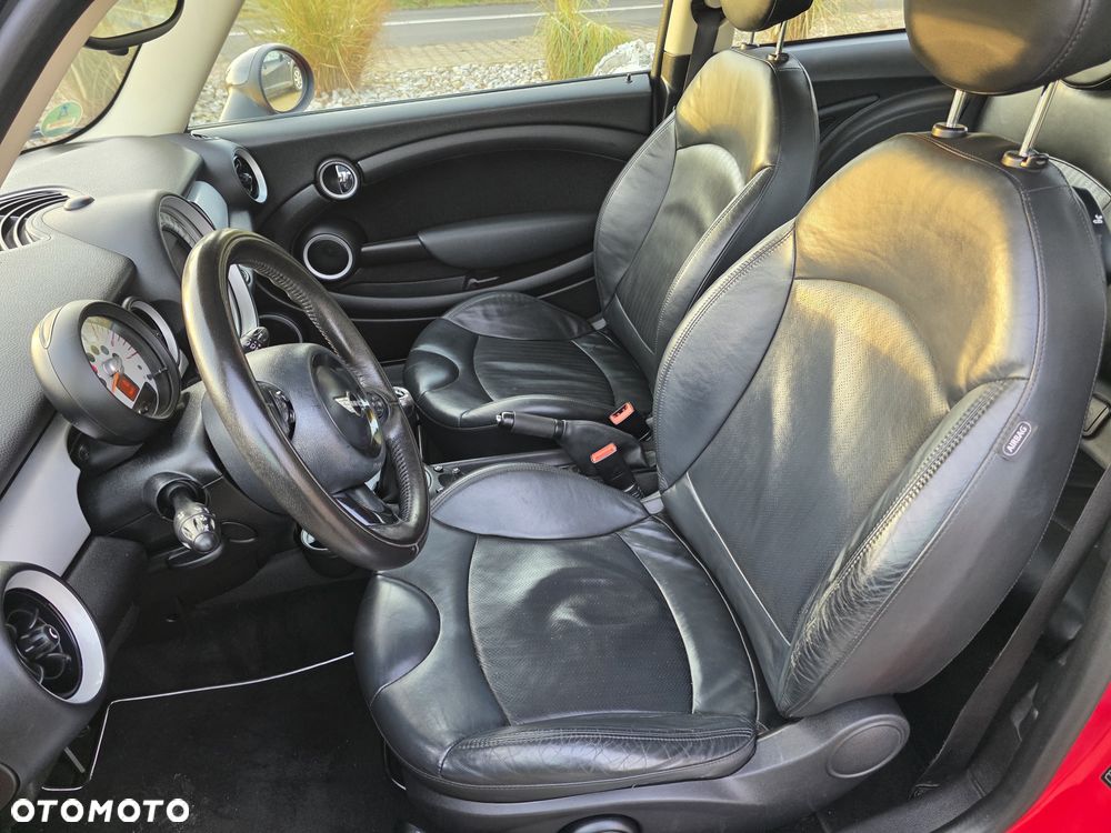 MINI Cooper D Bayswater - 16