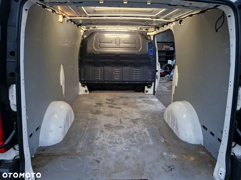 Mercedes-Benz Vito - 21