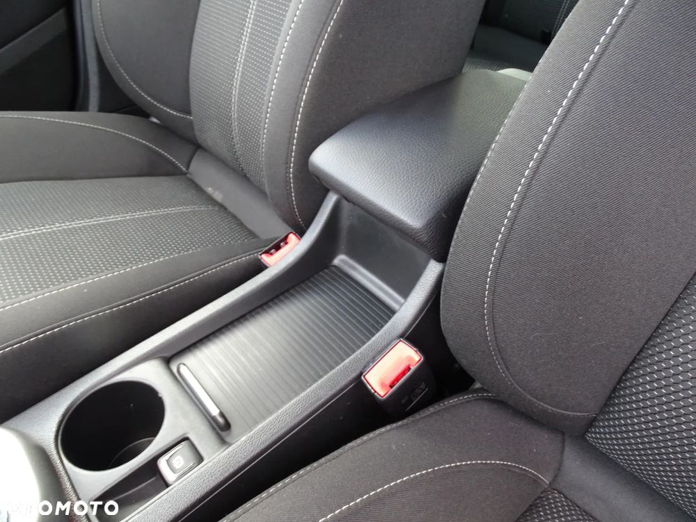 Opel Astra 1.4 Turbo Active - 29