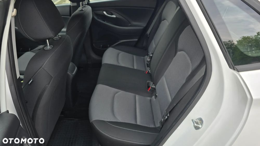Hyundai i30 1.4 Comfort - 38