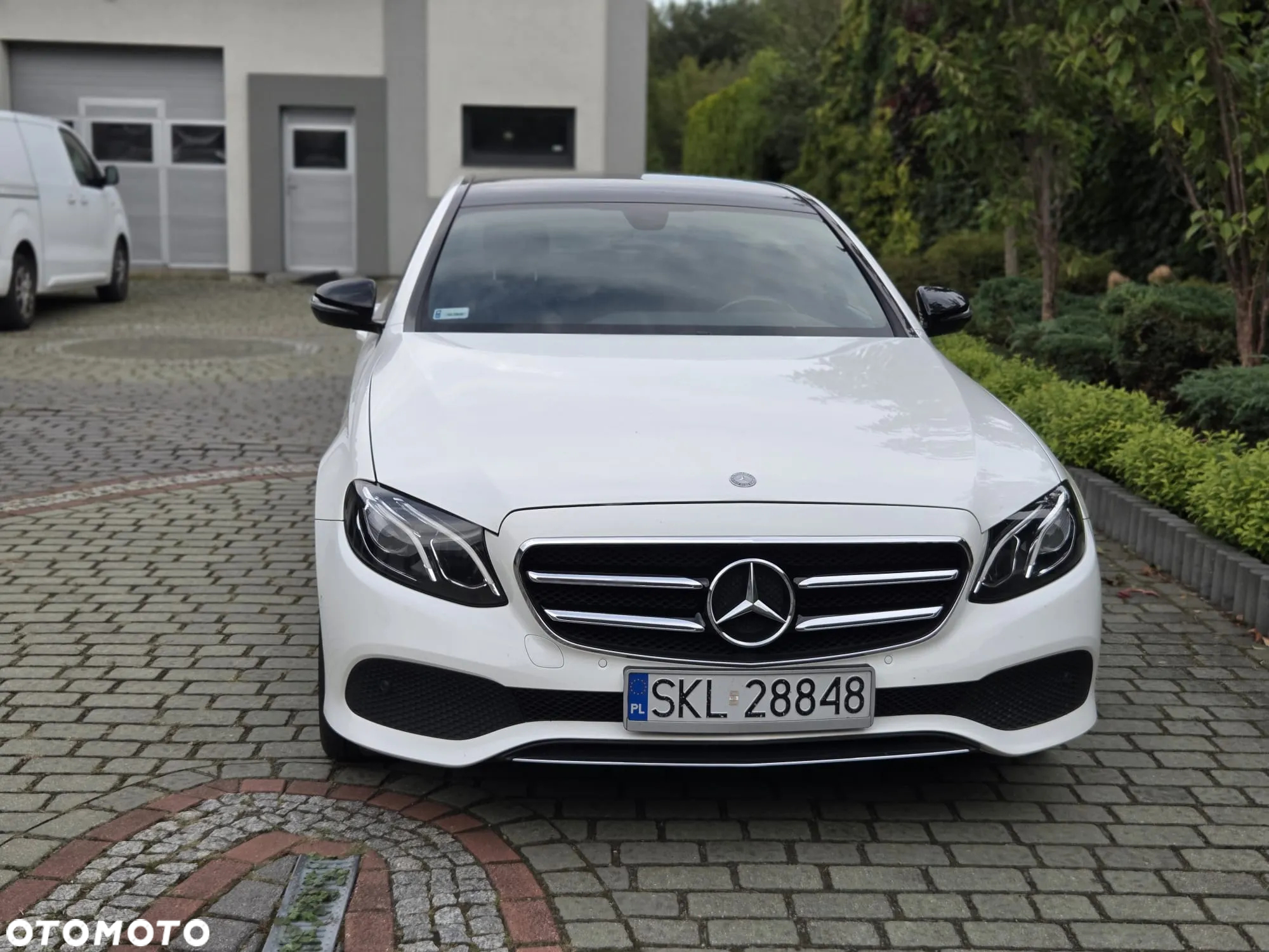 Mercedes-Benz Klasa E 220 d 9G-TRONIC - 9