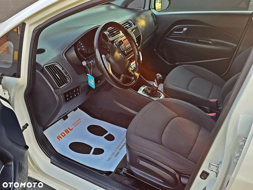 Kia Rio 1.4 ISG Dream-Team Edition - 12