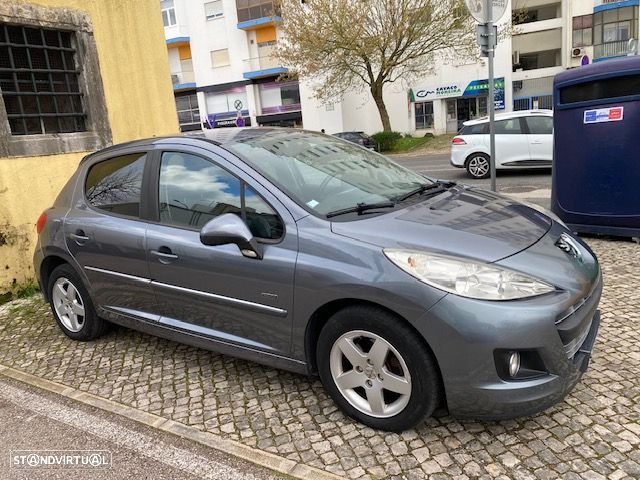 Peugeot 207 1.4 16V SE Sportium - 3